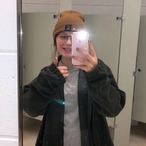 Meet your Posher, Kayla